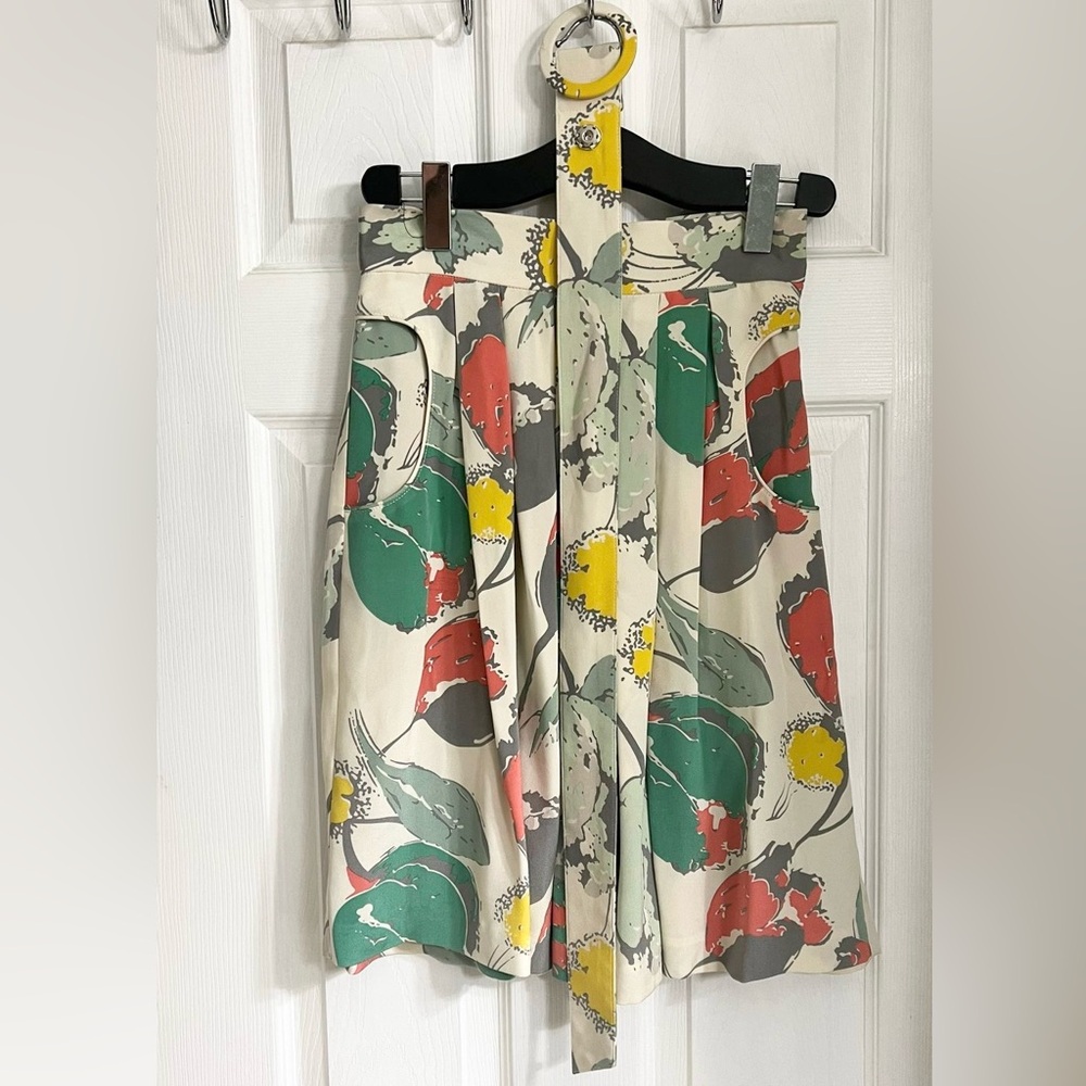 Mischen 100% Silk Floral Print Skirt with Pockets and Belt